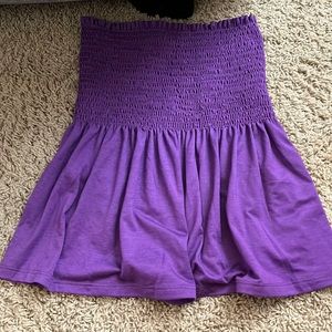 Flowy purple strapless top, great for college game day outfits!